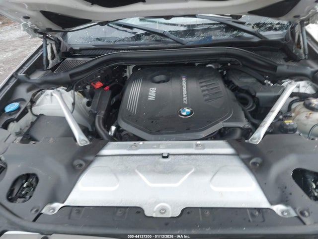 2018 BMW X3 5UXTS3C52J0Y99122 Photo 9