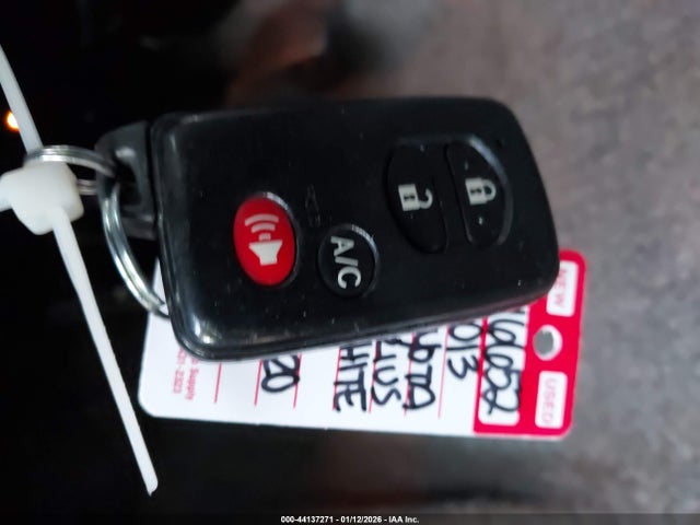 2013 TOYOTA PRIUS PLUG-IN JTDKN3DP7D3042320 Photo 10