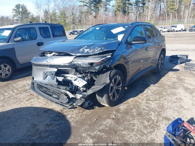 2024 TOYOTA BZ4X JTMABACA5RA081013 Photo 1