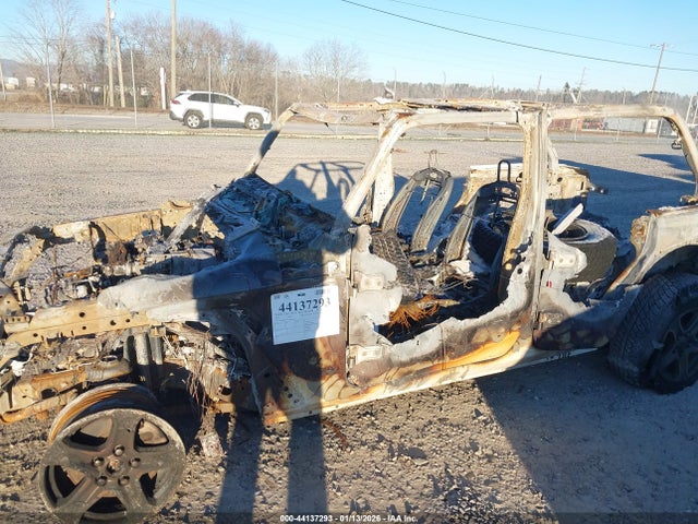 1C4HJXDNXLW269820 Jeep Wrangler Unlimited Sport S 4x4