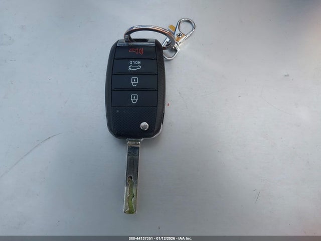 5XXGT4L37JG249804 KIA Optima Lx