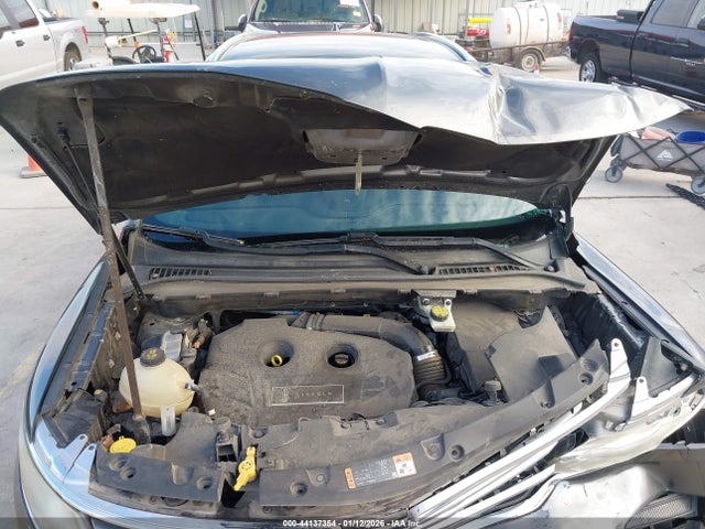 5LMCJ1C99HUL71214 Lincoln Mkc Premiere