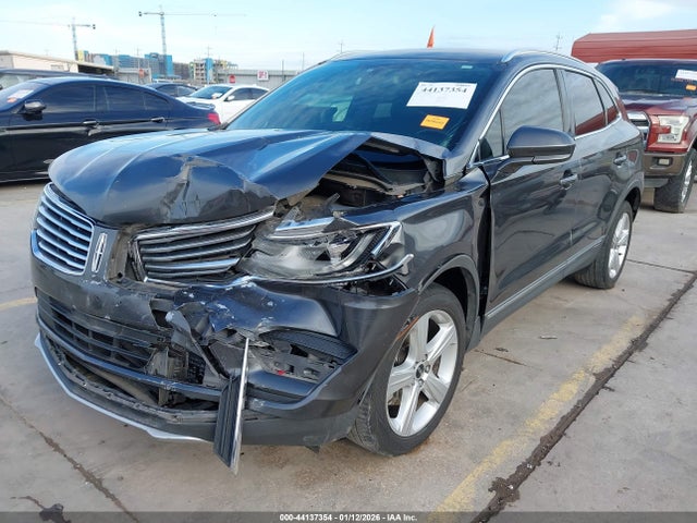 5LMCJ1C99HUL71214 Lincoln Mkc Premiere