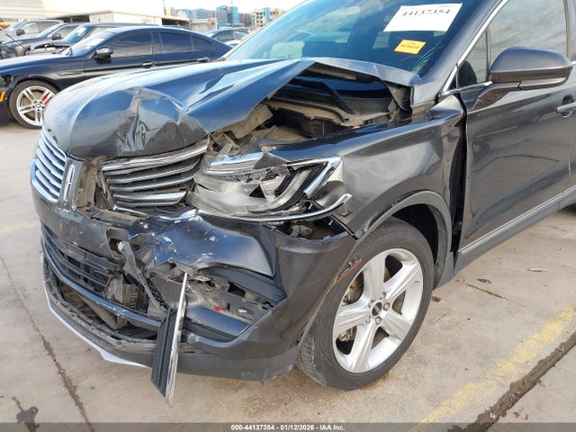 5LMCJ1C99HUL71214 Lincoln Mkc Premiere