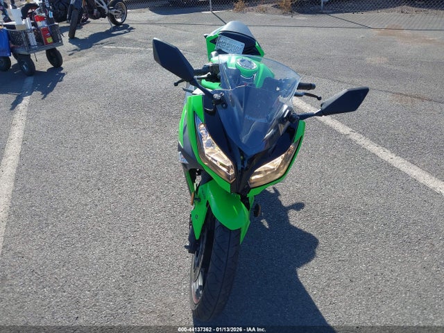 Kawasaki Ex300 B 2014 JKAEX8B17EA008257 Image 5