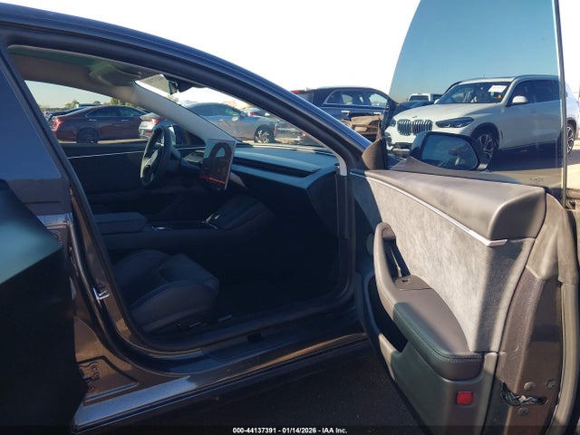 2024 TESLA MODEL 3 5YJ3E1ET5RF821441 Photo 4