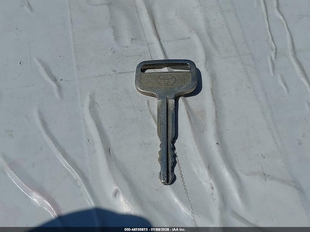 44137411 :رقم المزاد ، 1NXBR32E43Z031768 vin ، 2003 Toyota Corolla Ce مزاد بيع