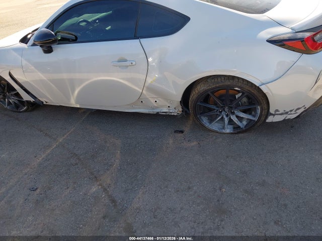 Toyota Gr86 Premium 2024 JF1ZNBE18R9760150 Image 17