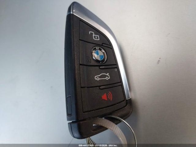 2024 Bmw 330i მანქანა იყიდება აუქციონზე, vin: 3MW69FF09R8E26702, აუქციონის ნომერი: 44137500