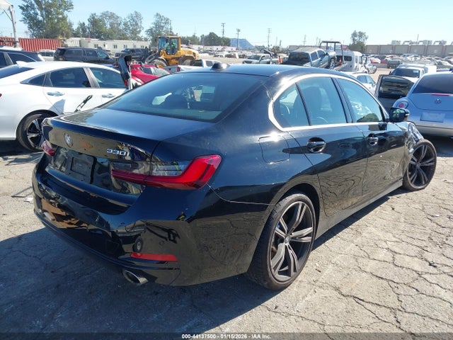 2024 Bmw 330i მანქანა იყიდება აუქციონზე, vin: 3MW69FF09R8E26702, აუქციონის ნომერი: 44137500