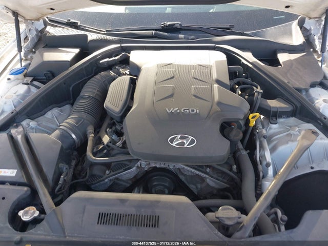Продаж на аукціоні авто 2016 Hyundai Genesis 3.8, vin: KMHGN4JE4GU126796, номер лоту: 44137525