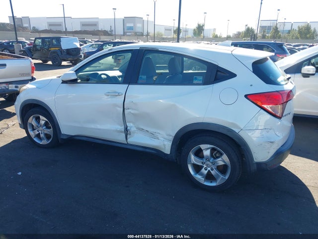 3CZRU5H31GM711814 Honda HR-V LX