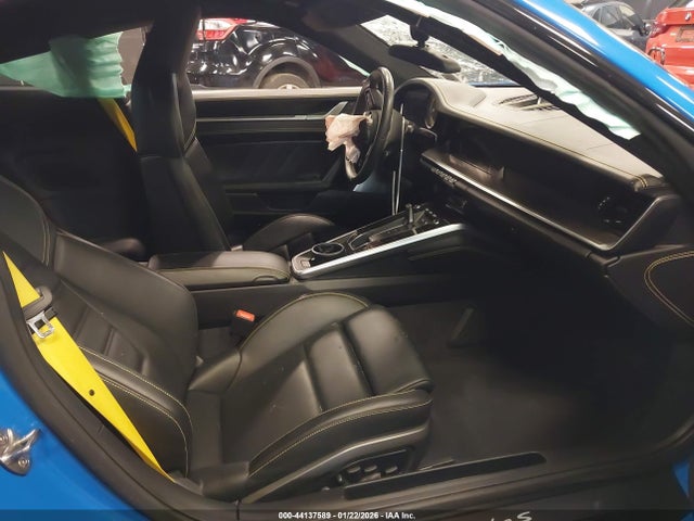 2022 PORSCHE 911 WP0AD2A97NS255211 Photo 4