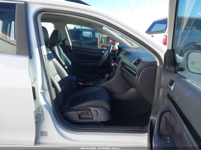 3VWPL7AJ0EM618846 Volkswagen Jetta Sportwagen 2.0l Tdi