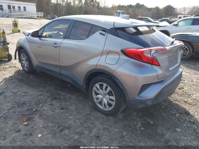 JTNKHMBX7L1068423 Toyota C-HR LE