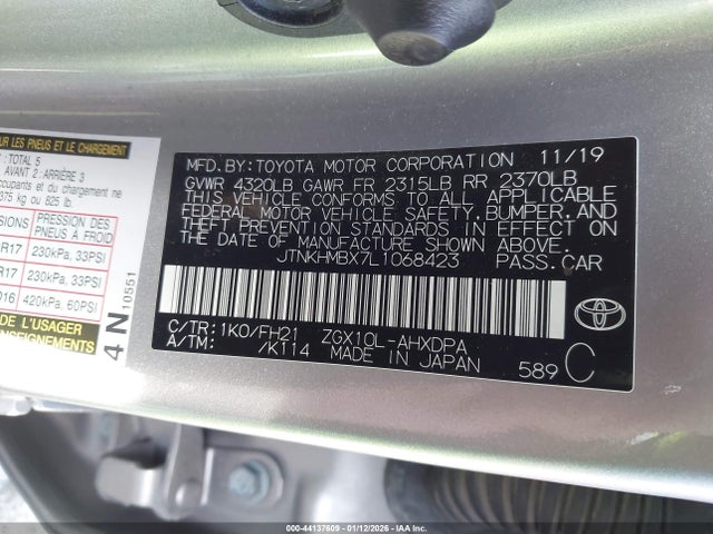 JTNKHMBX7L1068423 Toyota C-HR LE