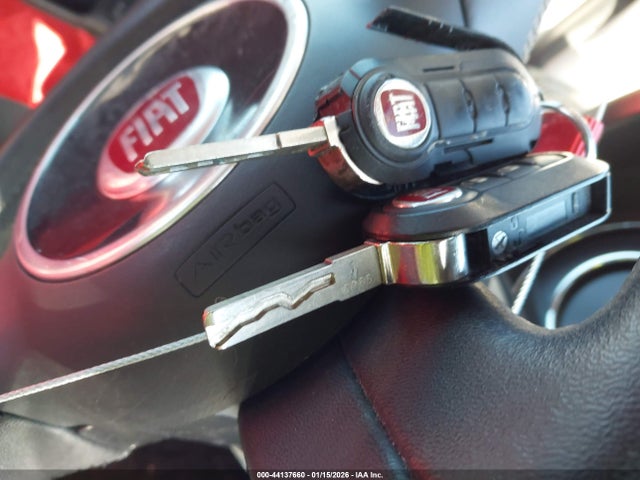 2015 FIAT 500 3C3CFFAR1FT612607 Photo 10