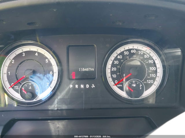 44137669 :رقم المزاد ، 1C6RR7TT0MS521426 vin ، 2021 Ram 1500 Classic Slt  4x4 6'4 Box مزاد بيع