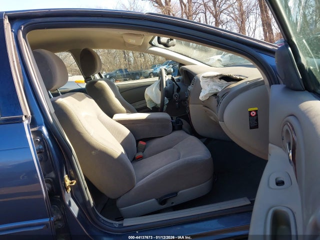 2003 Chrysler Concorde Lx მანქანა იყიდება აუქციონზე, vin: 2C3AD46R93H567379, აუქციონის ნომერი: 44137673