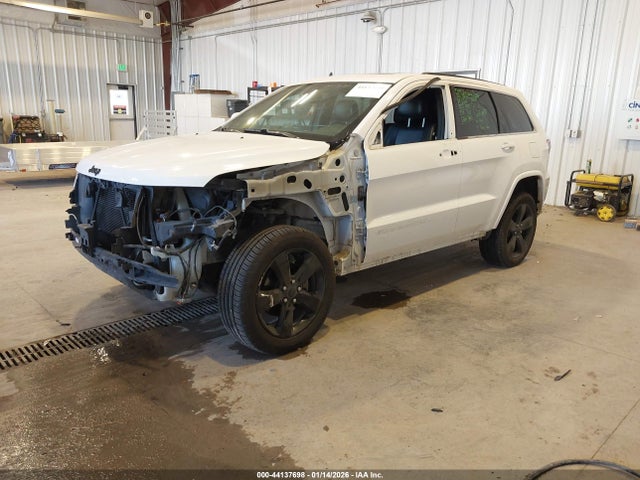 Jeep Grand Cherokee Altitude 2015 1C4RJFAG6FC913002 Image 2