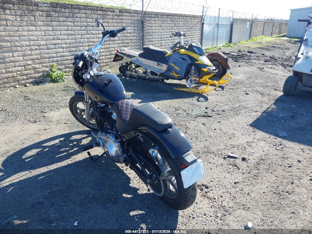 2023 HARLEY-DAVIDSON FXST 1HD1BVJ2XPB047397 Photo 2