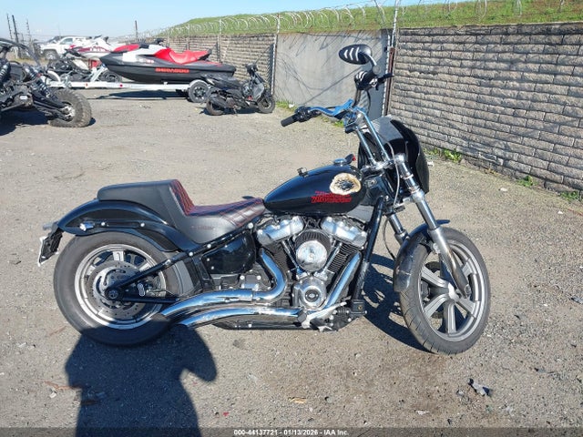 2023 HARLEY-DAVIDSON FXST 1HD1BVJ2XPB047397 Photo 3