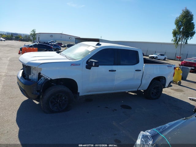 1GCPYFED2NZ200421 Chevrolet Silverado 1500 Ltd 4wd Short Bed Lt Trail Boss