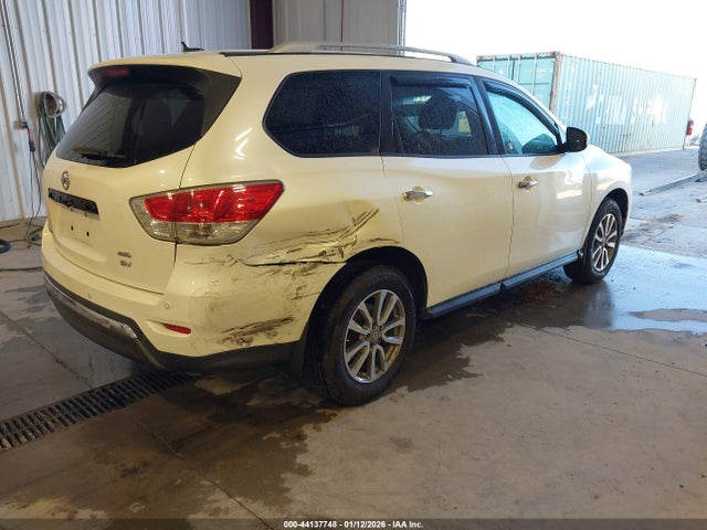 5N1AR2MM9GC670685 Nissan Pathfinder Sv