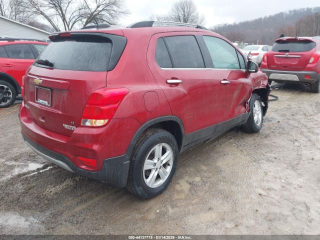 2019 CHEVROLET TRAX 3GNCJPSB7KL202445 Photo 3