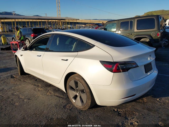 2022 TESLA MODEL 3 5YJ3E1EB6NF267375 Photo 2