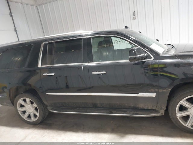 44137789 :رقم المزاد ، 1GYS4HKJ0GR219641 vin ، 2016 Cadillac Escalade Esv Luxury Collection مزاد بيع