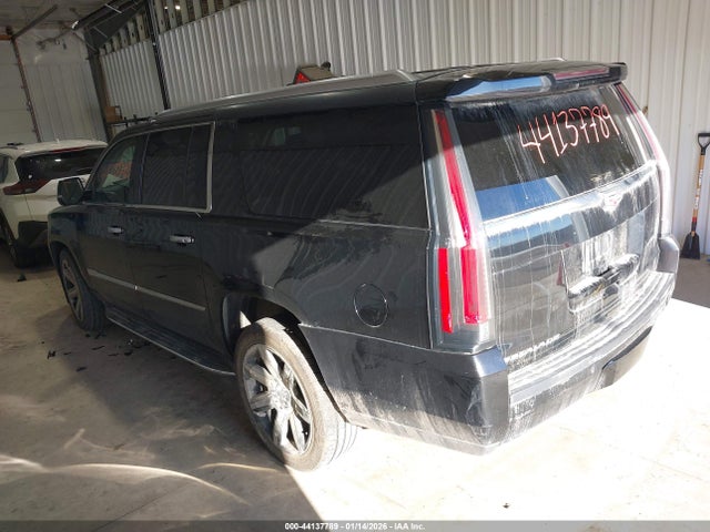 2016 CADILLAC ESCALADE ESV 1GYS4HKJ0GR219641 Photo 2