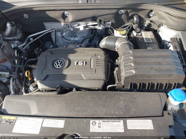 1V24C2CA4LC205475 Volkswagen Atlas Cross Sport 2.0t Se