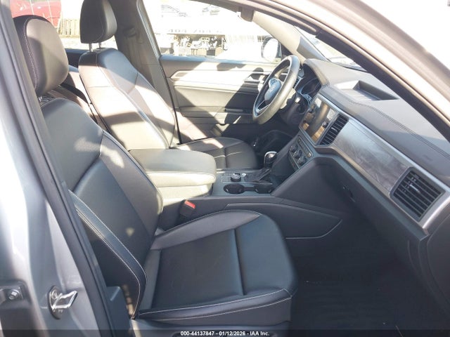 1V24C2CA4LC205475 Volkswagen Atlas Cross Sport 2.0t Se
