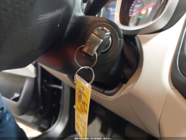 2GNFLFEK8G6281617 Chevrolet EQUINOX LT
