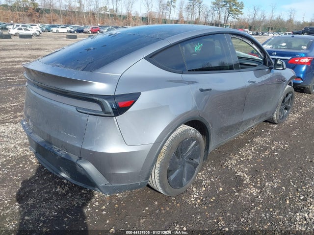 7SAYGDEE0TA479326 Tesla Model Y Long Range Launch Series/premium All-wheel Drive