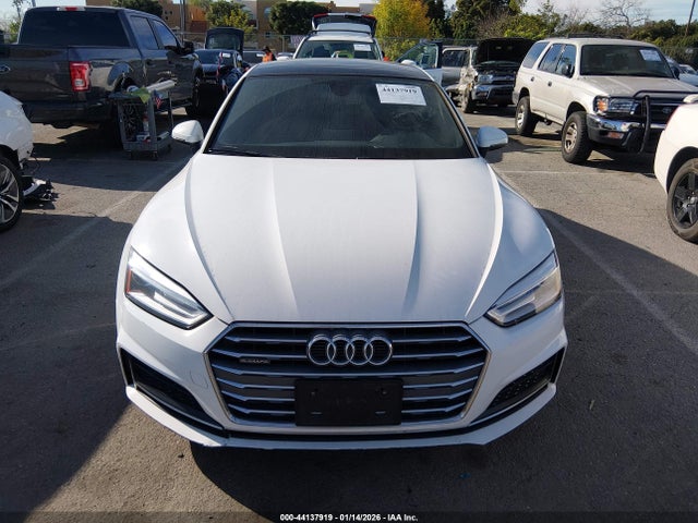 WAUDNCF58JA073603 Audi A5 2.0t Premium