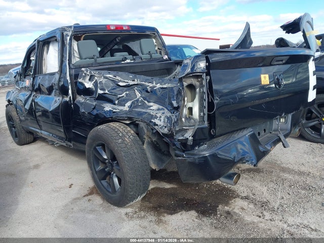 44137946 :رقم المزاد ، 1C6RR6KT2FS570433 vin ، 2015 Ram 1500 Express مزاد بيع