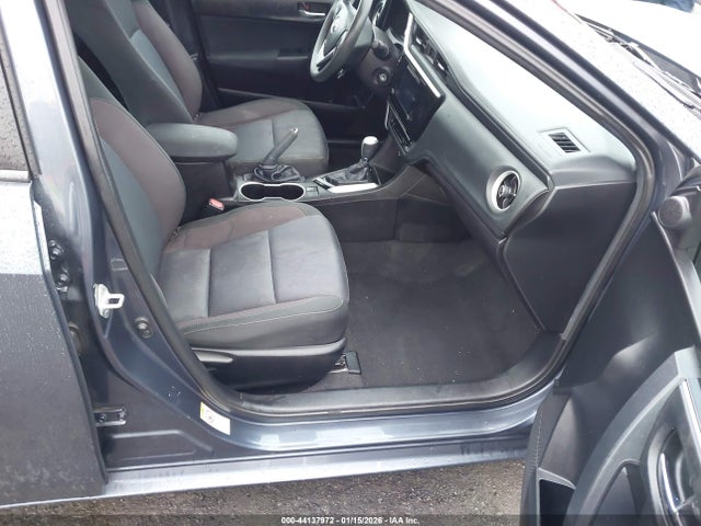 2018 TOYOTA COROLLA 5YFBURHE3JP844610 Photo 4