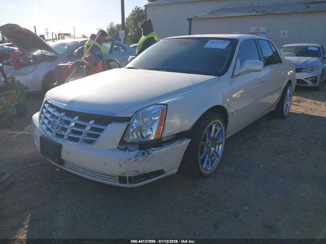 2007 CADILLAC DTS 1G6KD57937U209415 Photo 1