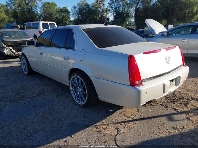 2007 CADILLAC DTS 1G6KD57937U209415 Photo 2