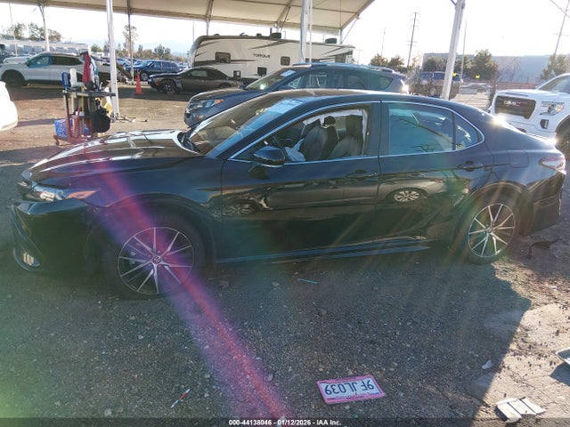 4T1G11AK8PU801064 Toyota CAMRY SE