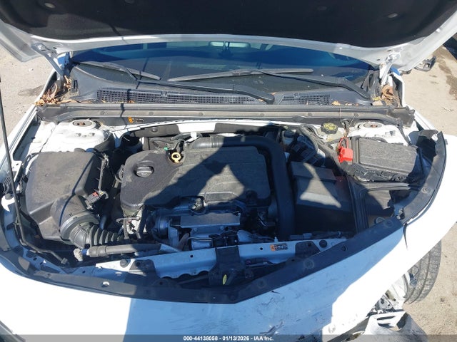 1G1ZD5ST0JF233044 Chevrolet MALIBU LT