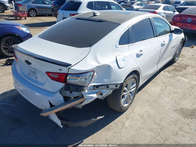 1G1ZD5ST0JF233044 Chevrolet MALIBU LT