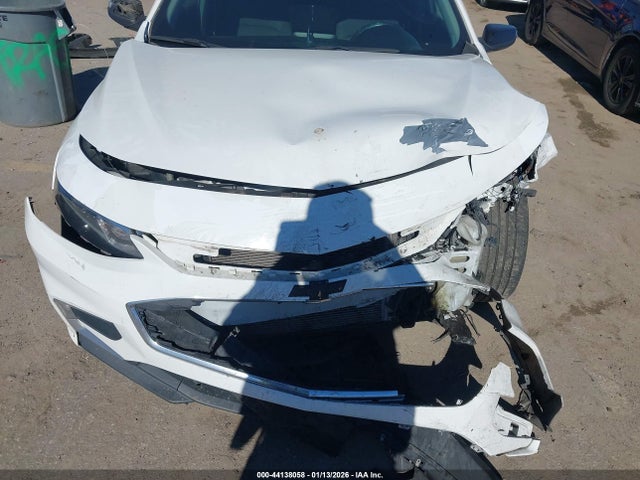 1G1ZD5ST0JF233044 Chevrolet MALIBU LT
