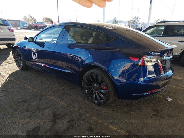 Tesla Model 3 Performance Dual Motor All-wheel Drive 2022 5YJ3E1EC6NF279051 Image 3