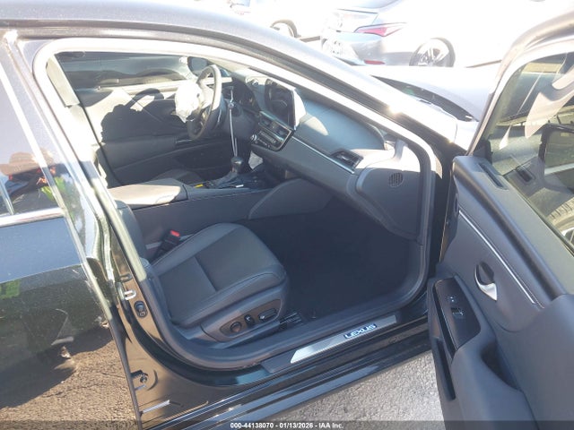 Продаж на аукціоні авто 2025 Lexus Es 300h, vin: 58ADA1C12SU067983, номер лоту: 44138070