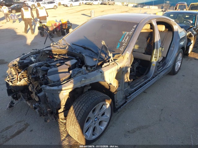 2011 BMW 528I WBAFR1C51BC744587 Photo 1