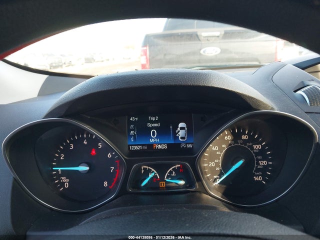 1FMCU0GD8HUB27332 Ford ESCAPE SE