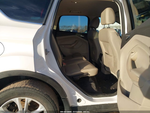 1FMCU0GD8HUB27332 Ford ESCAPE SE